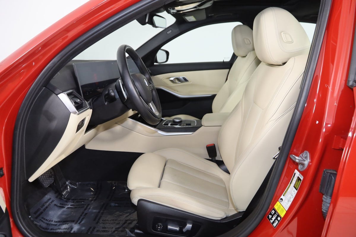 2023 BMW 3 Series 330i - Photo 12