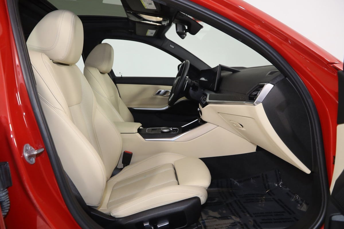 2023 BMW 3 Series 330i - Photo 13