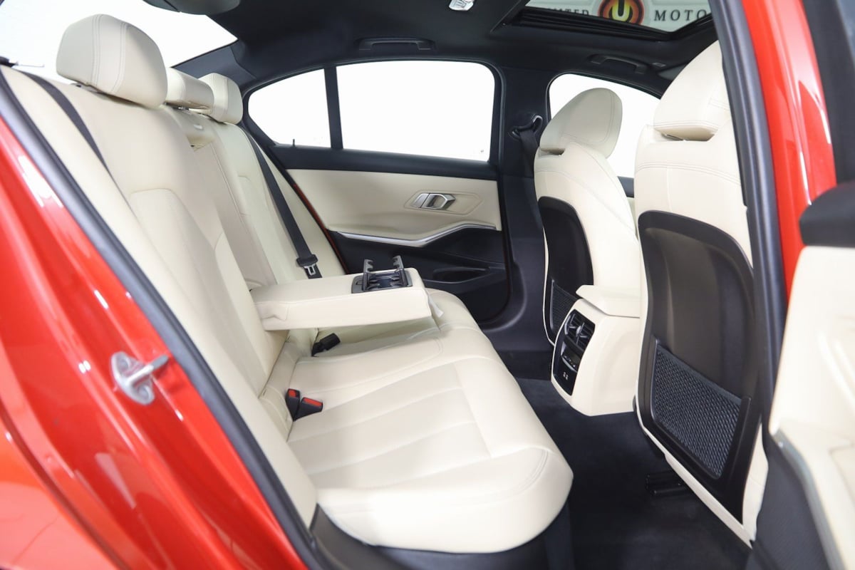 2023 BMW 3 Series 330i - Photo 14