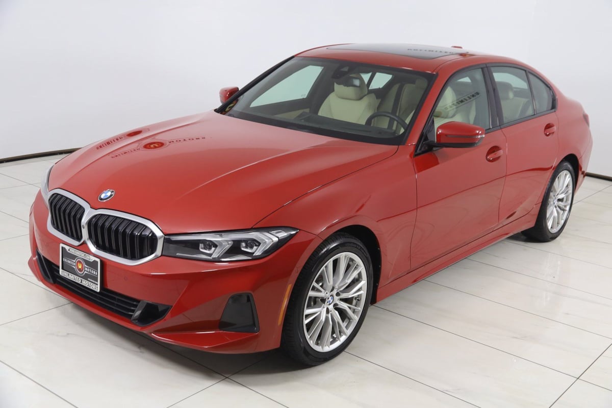 2023 BMW 3 Series 330i - Photo 22