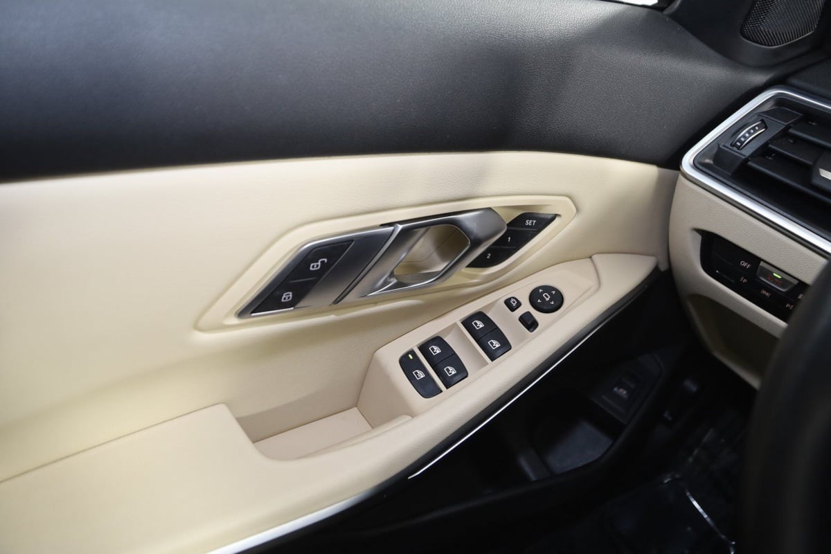 2023 BMW 3 Series 330i - Photo 32