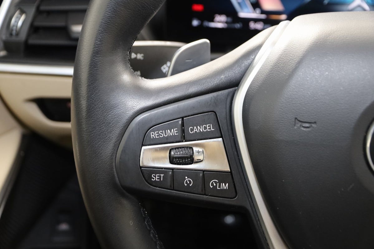 2023 BMW 3 Series 330i - Photo 37
