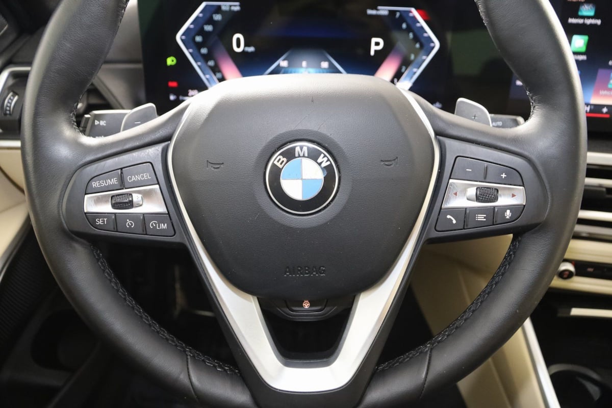 2023 BMW 3 Series 330i - Photo 39