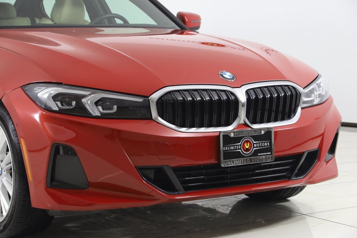 2023 BMW 3 Series 330i - Photo 41
