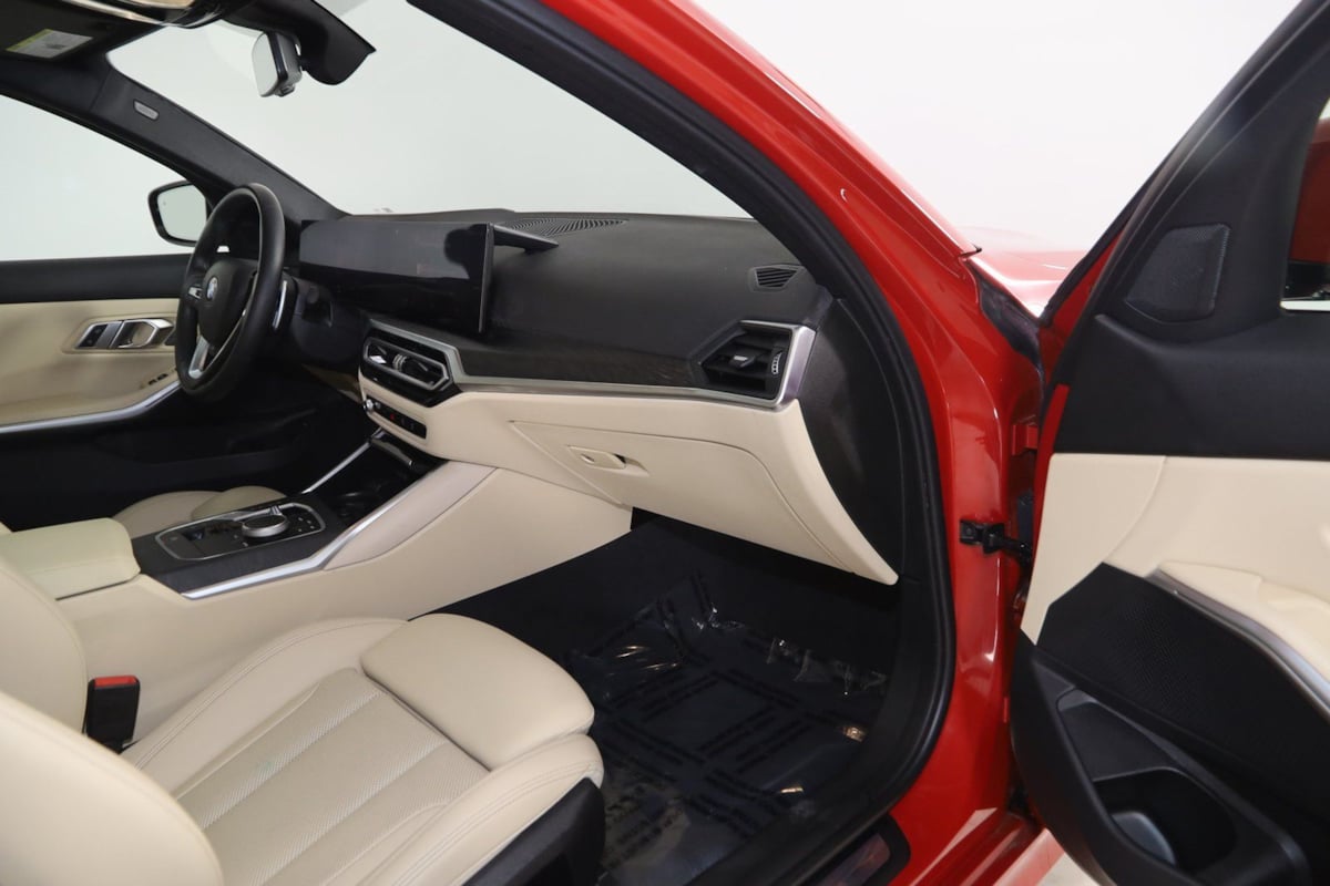 2023 BMW 3 Series 330i - Photo 45