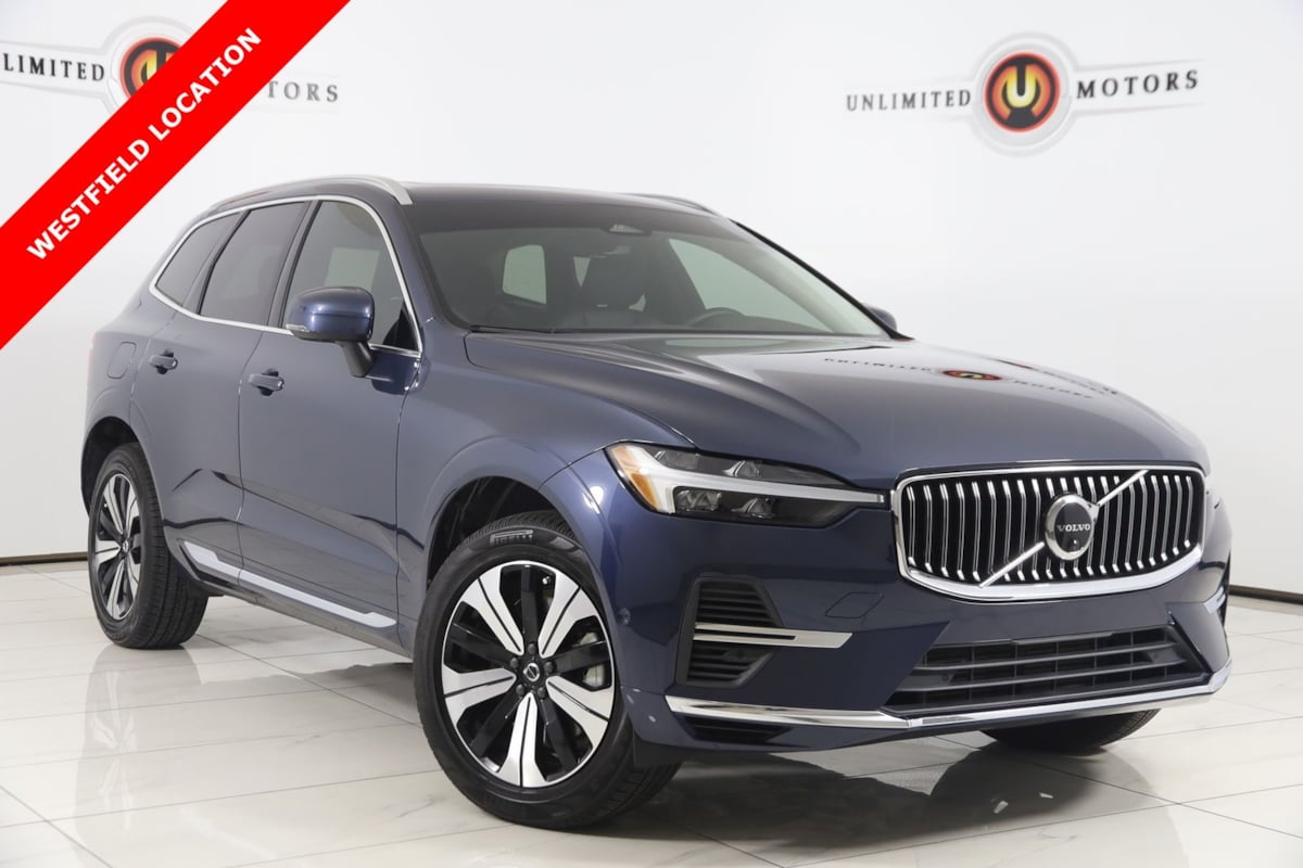 2023 Volvo XC60 T8 Plus Bright Theme AWD's photo