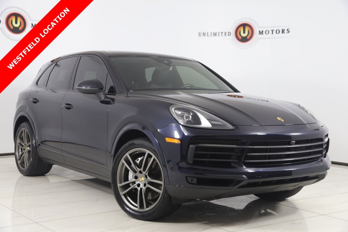 2023 Porsche Cayenne Platinum Edition's photo