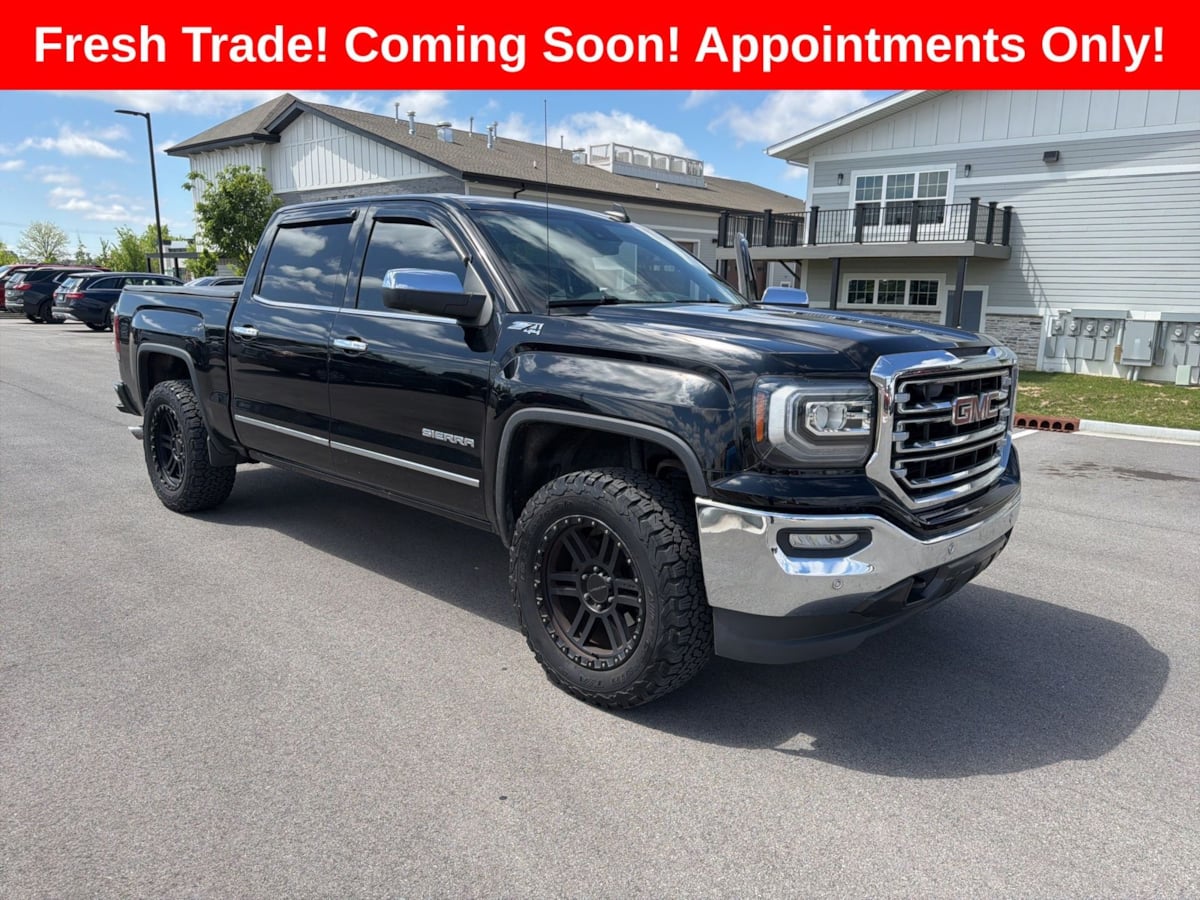 2017 GMC Sierra 4WD Crew Cab Short Box SLT's photo