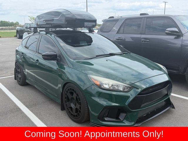 2017 Ford Focus 5 Door Hatch ST's photo