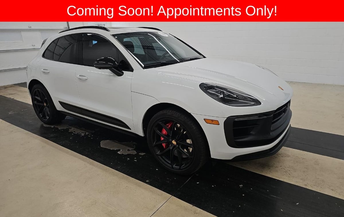 2023 Porsche Macan GTS's photo