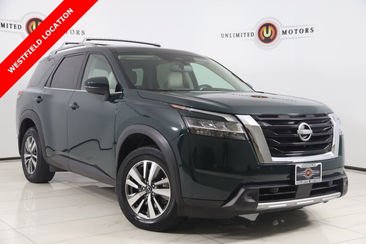 2022 Nissan Pathfinder SL 4WD's photo
