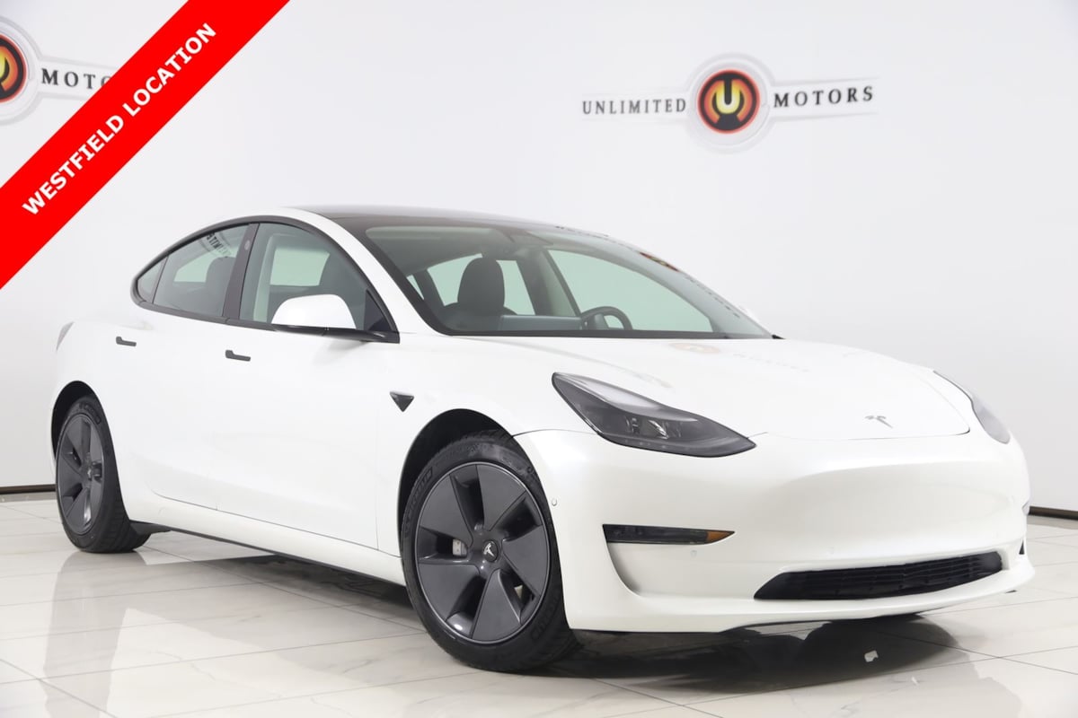 2021 Tesla Model 3 Standard Range Plus's photo