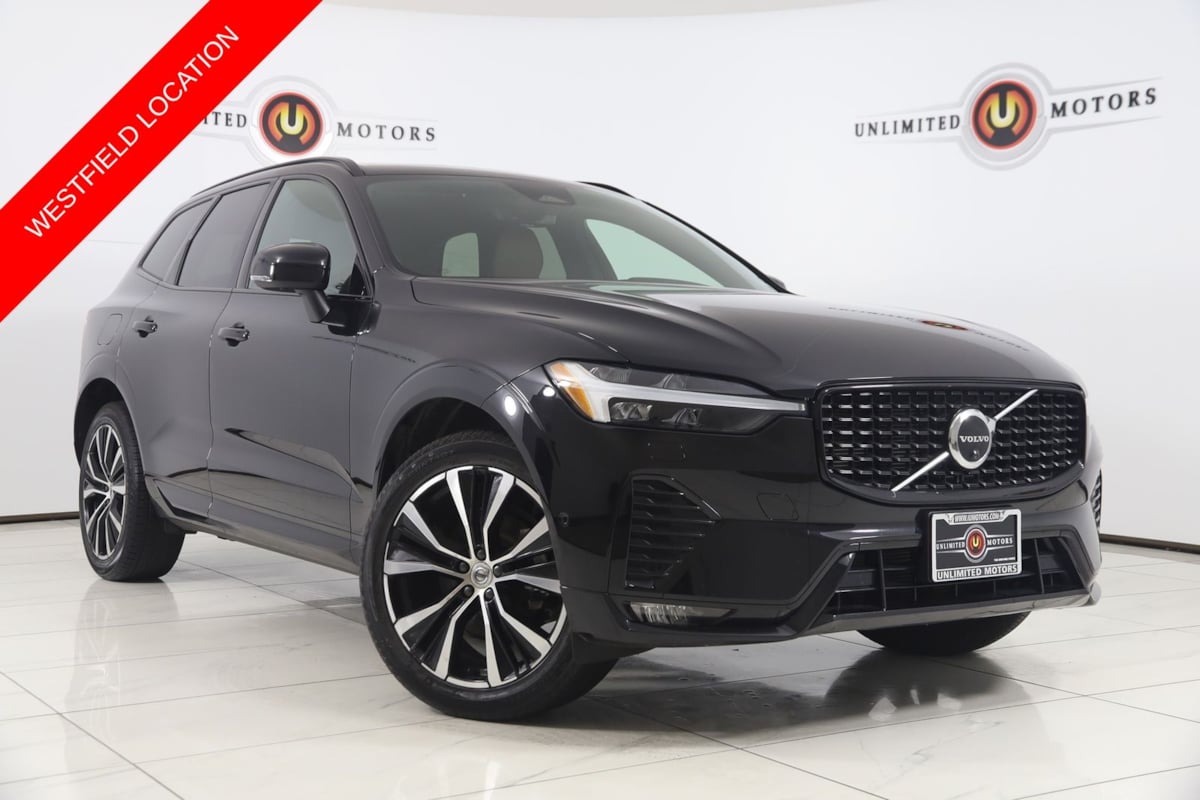 2023 Volvo XC60 B5 Plus Dark Theme AWD's photo