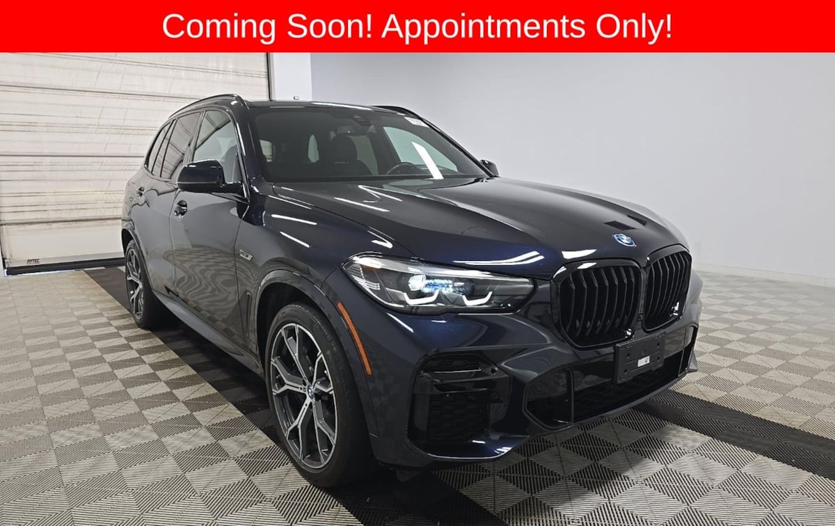 2023 BMW X5 xDrive45e's photo