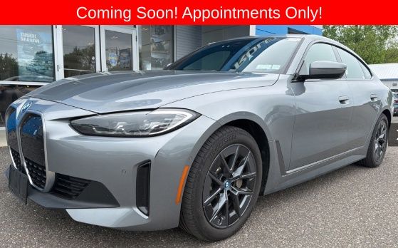 2023 BMW i4 eDrive35's photo