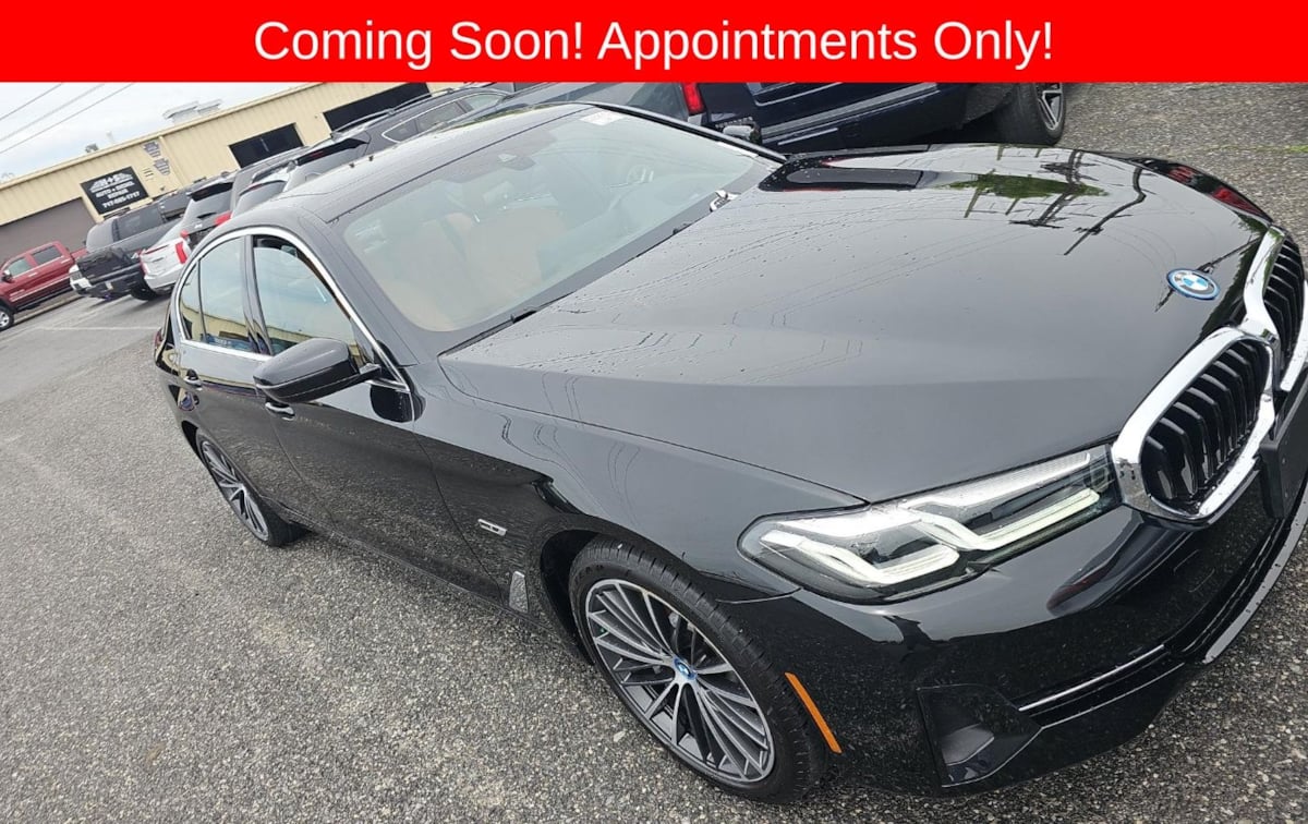 2023 BMW 5 Series 530e xDrive iPerformance Sedan's photo
