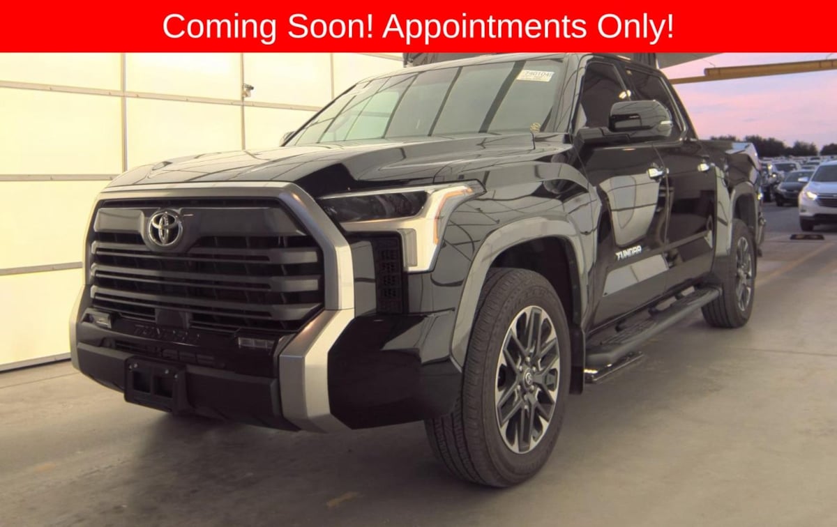 2025 Toyota Tundra Limited 3.4L 4WD CrewMax 5.5' Bed's photo