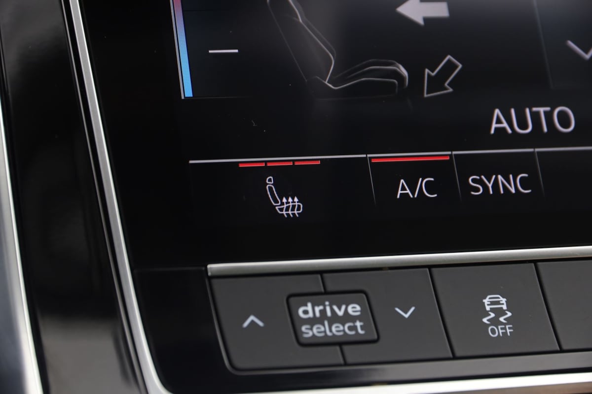 2023 Audi Q7 Premium Plus - Photo 8