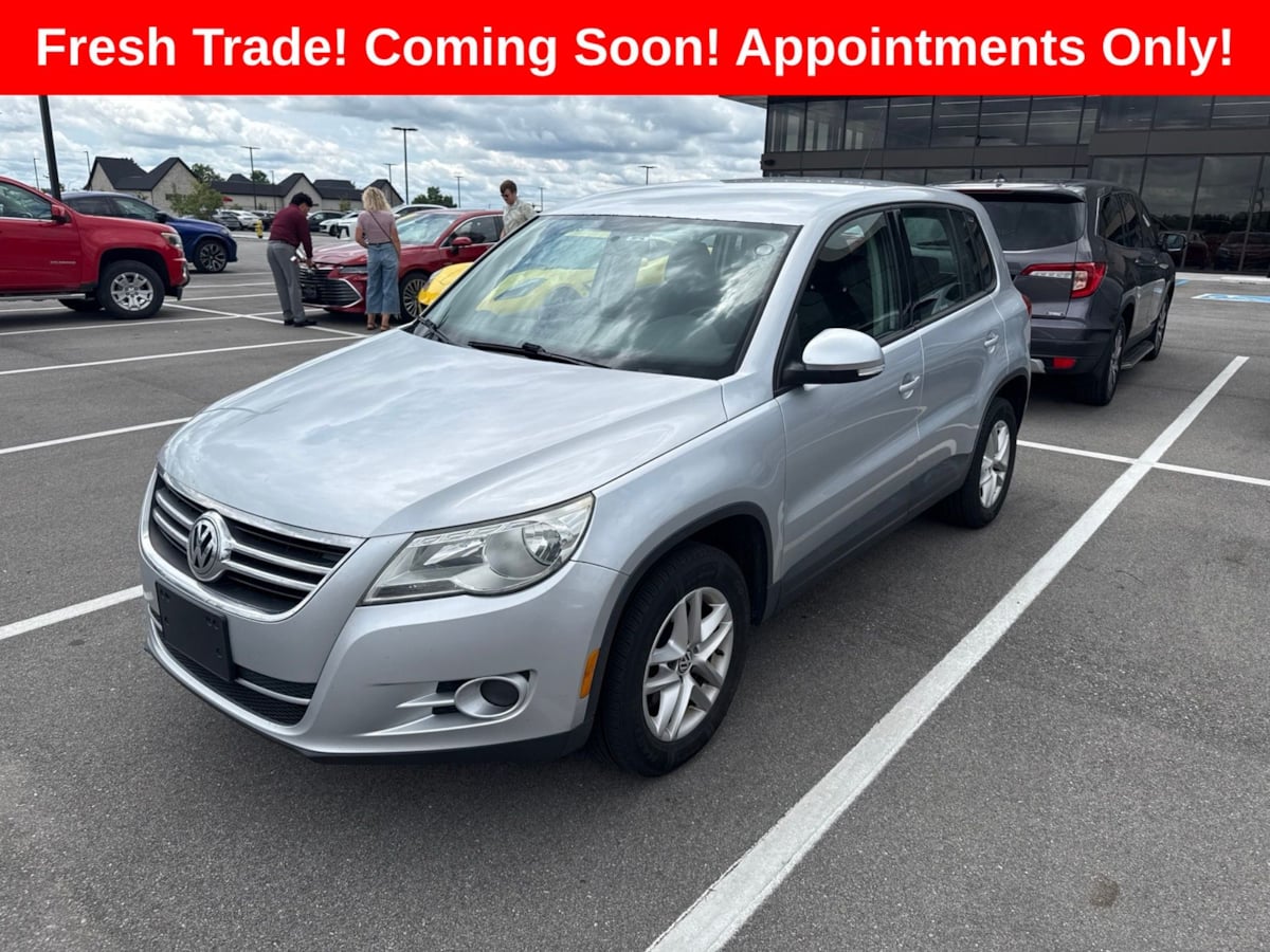 2011 Volkswagen Tiguan SE's photo