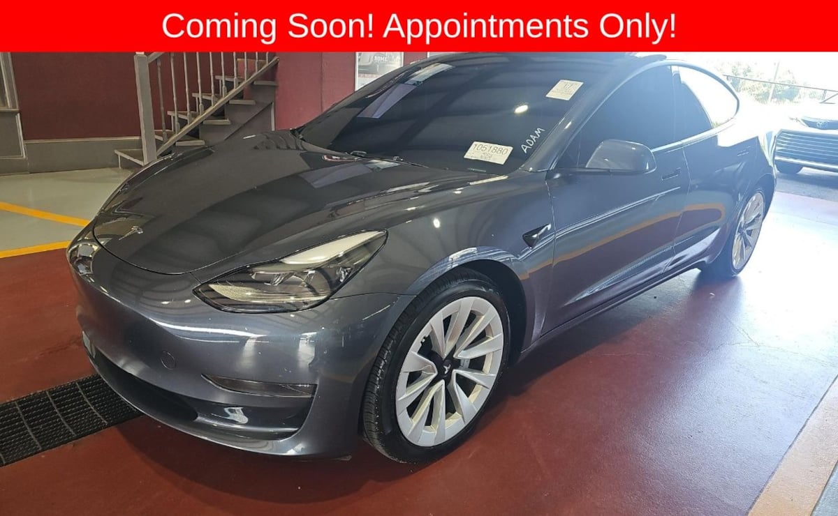 2023 Tesla Model 3 -'s photo