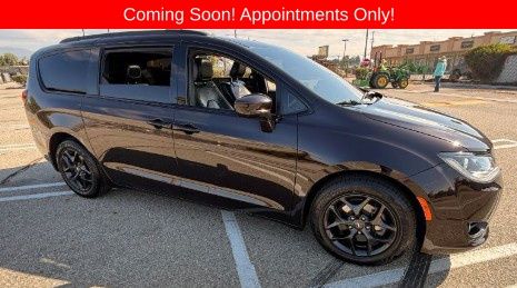 2019 Chrysler Pacifica Touring L Plus's photo