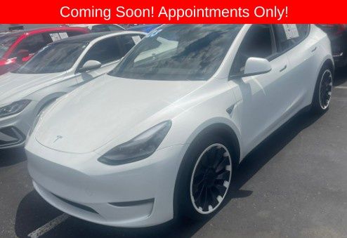 2023 Tesla Model Y Performance Dual Motor All-Wheel Drive's photo