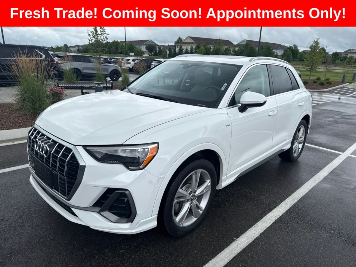 2019 Audi Q3 45 TFSI S Line Prestige quattro's photo