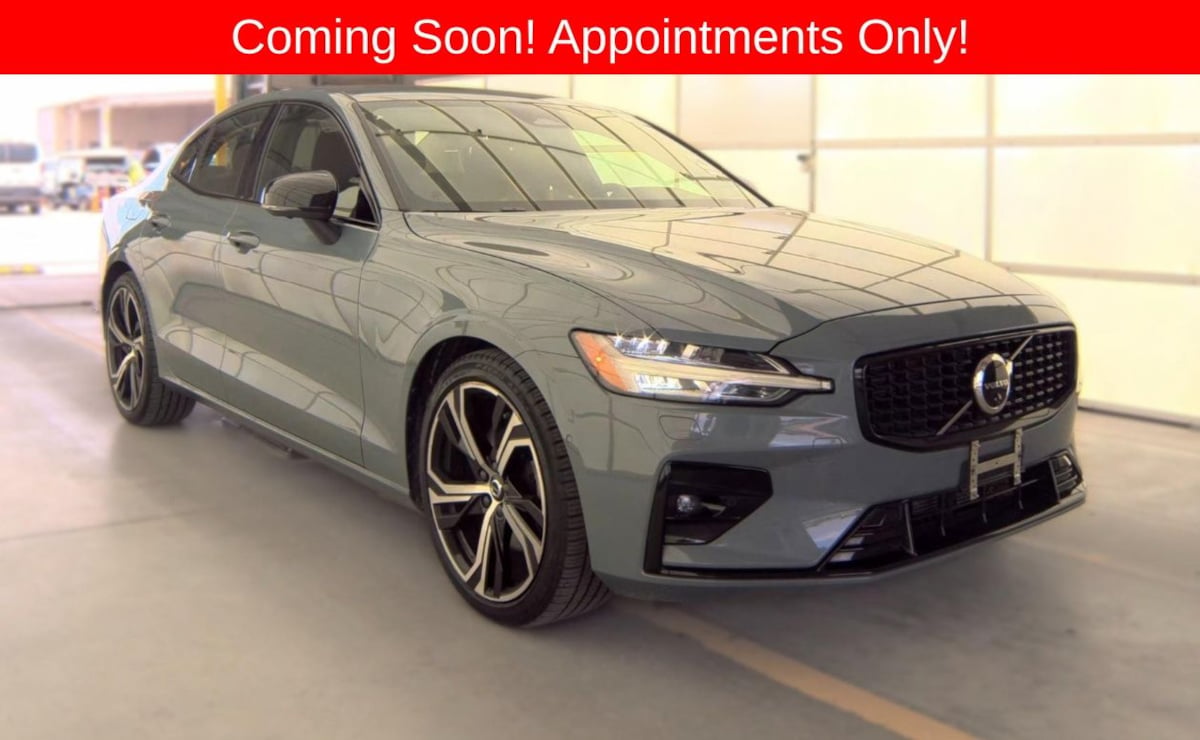 2023 Volvo S60 B5 Plus Dark Theme AWD's photo