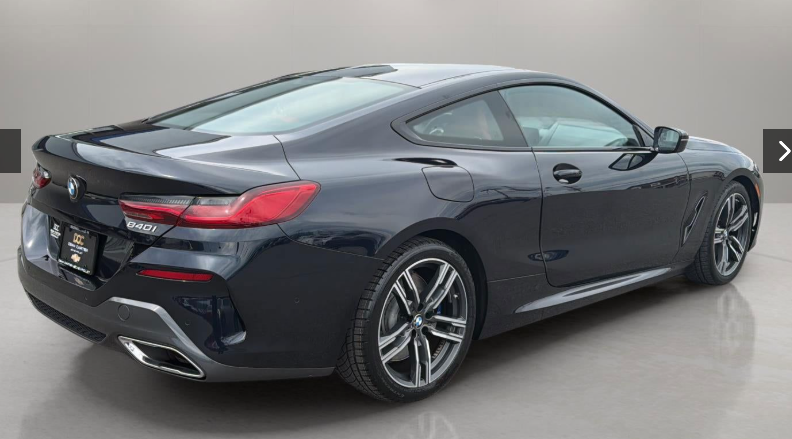 2022 BMW 8 Series 840i - Photo 8