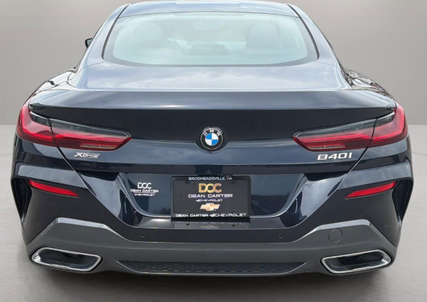 2022 BMW 8 Series 840i - Photo 9