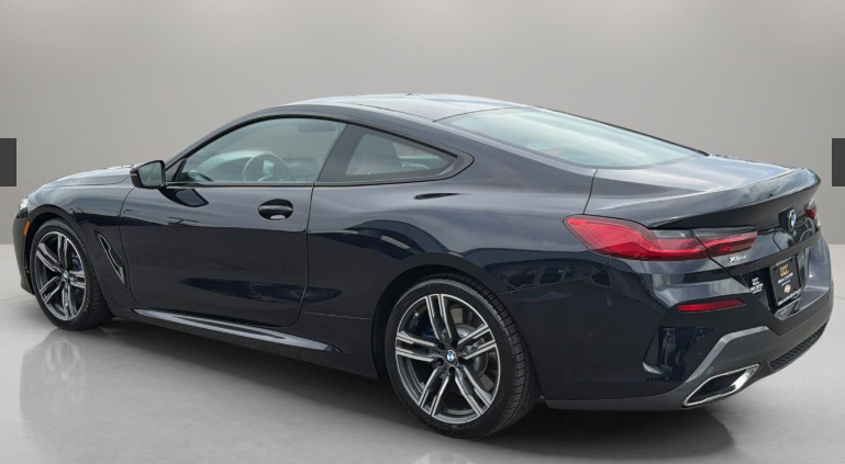 2022 BMW 8 Series 840i - Photo 11