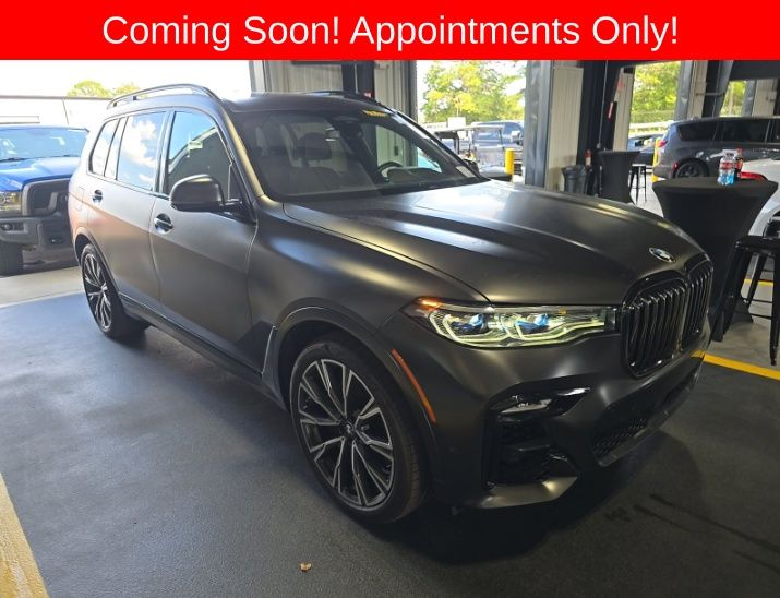 2022 BMW X7 M50i