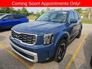 View 2023 Kia Telluride 