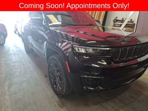 View 2023 Jeep Grand Cherokee L 