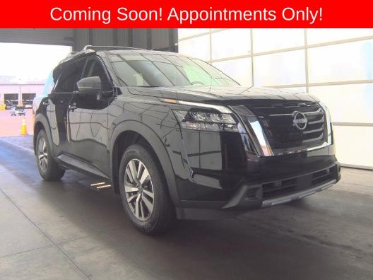 2025 Nissan Pathfinder SL