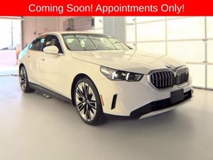 View 2024 BMW i5 