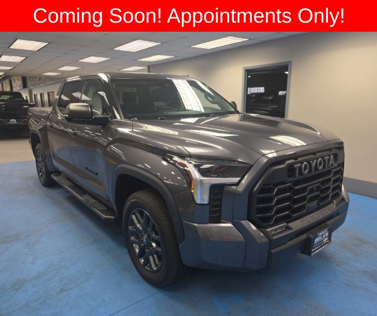 2023 Toyota Tundra 4WD SR5