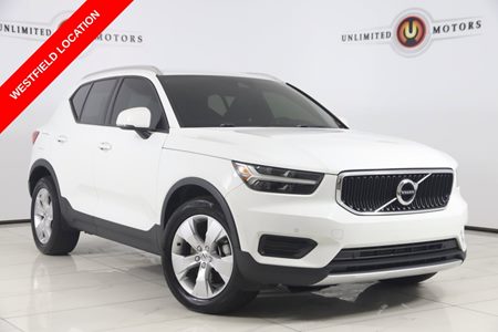 2020 Volvo XC40 Momentum