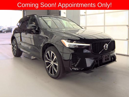 2024 Volvo XC60 Plus Dark Theme