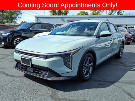 2025 Kia K4 LXS