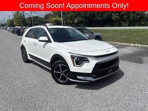 View 2025 Kia Niro 