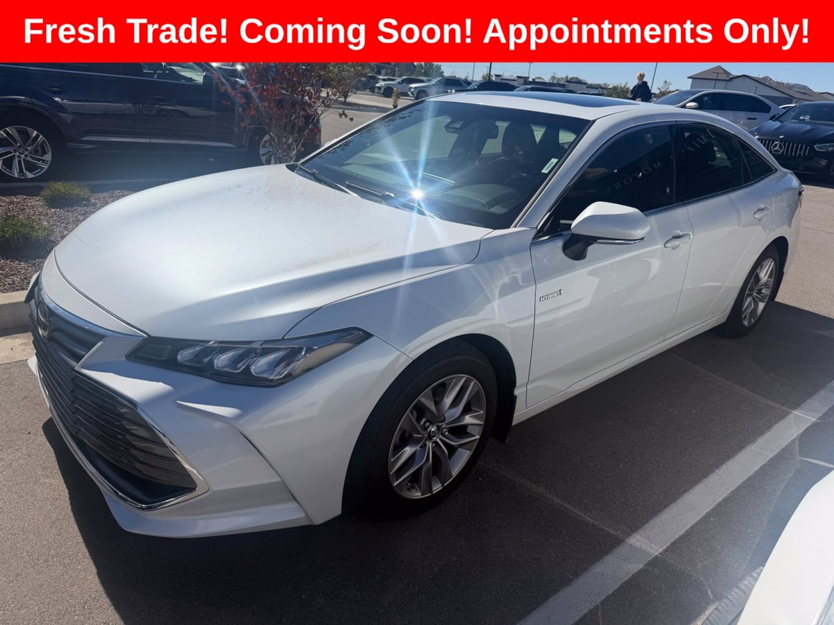 2019 Toyota Avalon Hybrid XLE