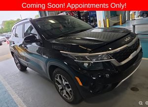 View 2023 Kia Seltos 