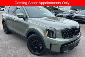 View 2025 Kia Telluride 