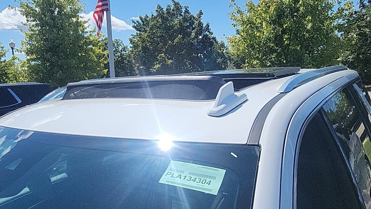 2024 GMC Yukon Denali - Photo 4