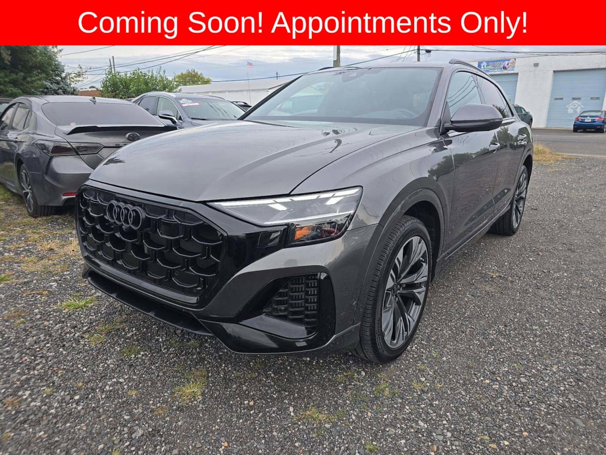 2025 Audi Q8 Premium