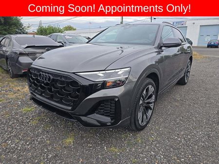 2025 Audi Q8 Premium