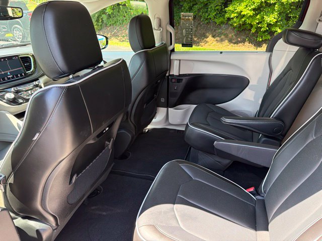 2023 Chrysler Pacifica Limited - Photo 11