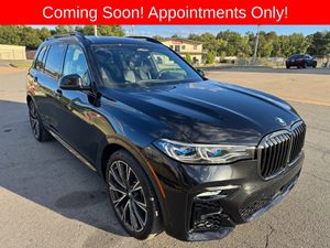 View 2022 BMW X7 