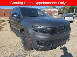 View 2023 Jeep Wagoneer 